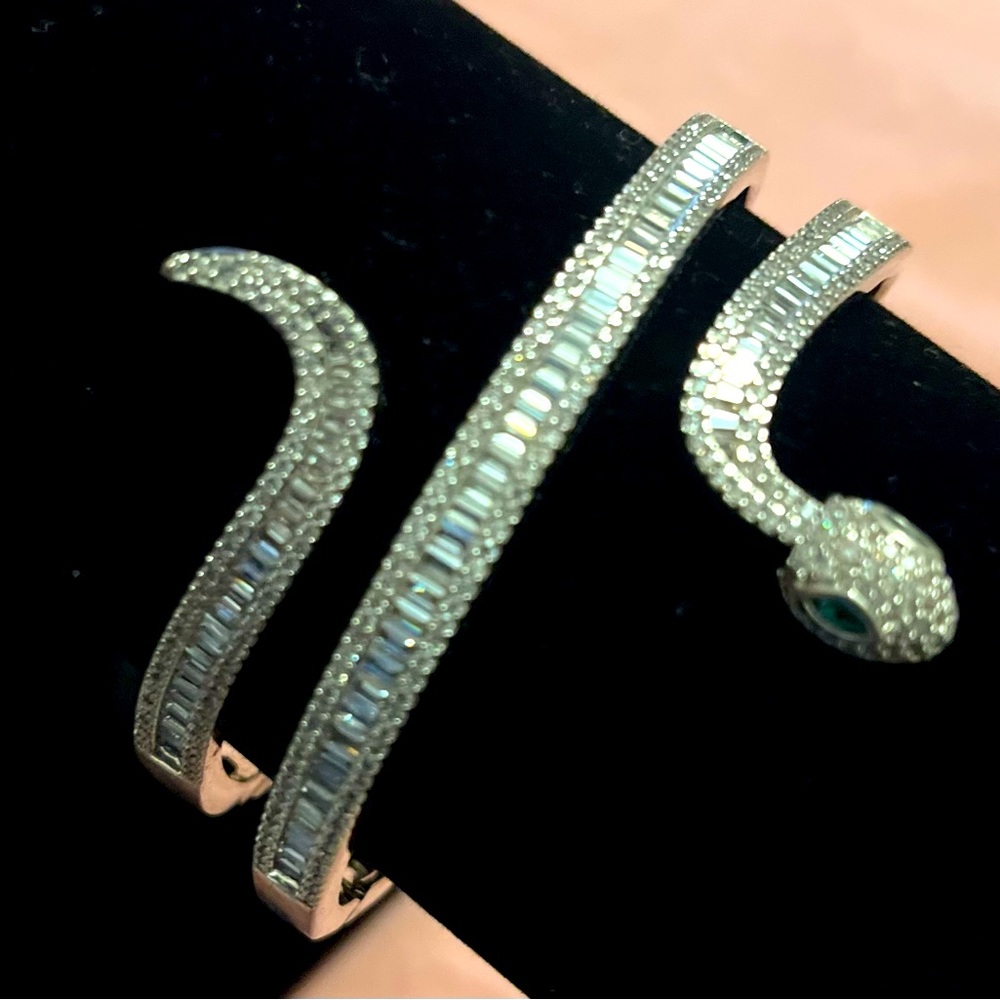 Snake bracelet